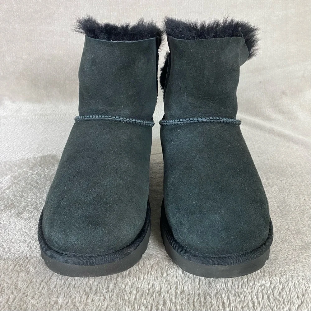 UGG Classic Mini Double Bow‎ Boots Womens Size 10 Black Sheepskin Suede *READ*
